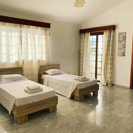 Kapistris Dyo Villa *