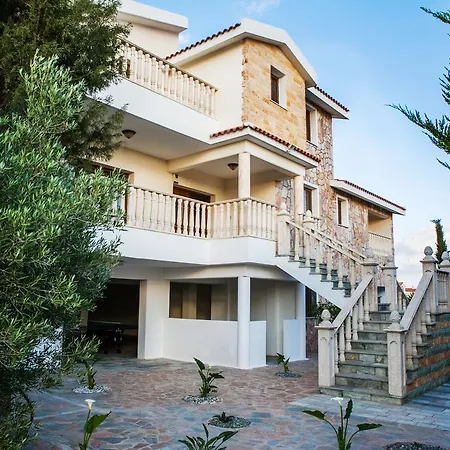 Kapistris Dyo Villa *