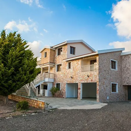 Kapistris Dyo Villa