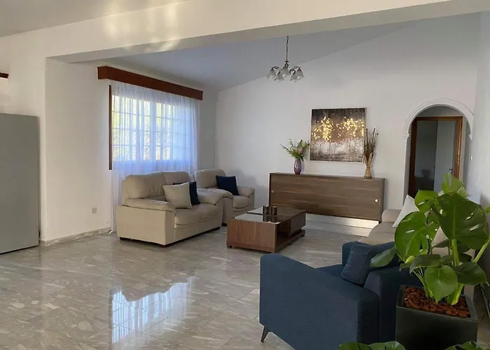 Kapistris Dyo Willa Coral Bay