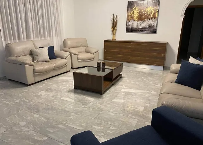 Kapistris Dyo Vila *